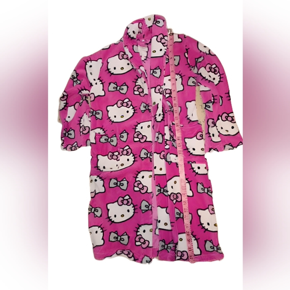 Girls Pink Hello Kitty Robe size large 10